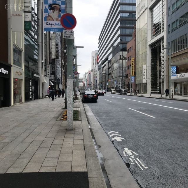 モンブラン銀座ビル ビル前面道路