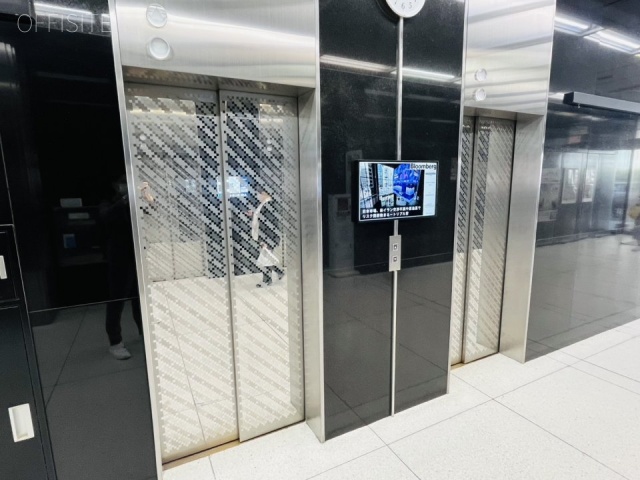 新虎ノ門実業会館(新館) エントランス