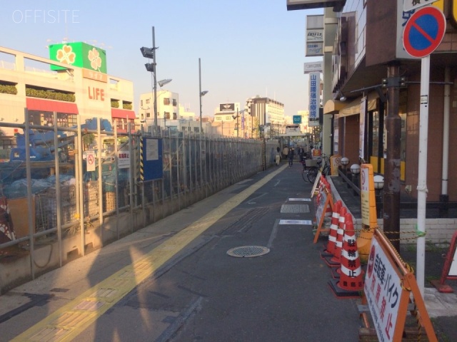 大野千川ビル ビル前面道路