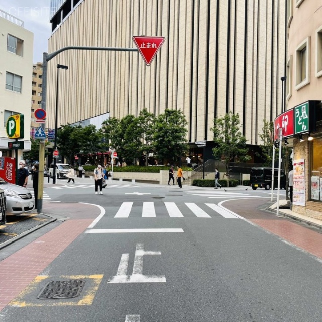 第2アムスビル ビル前面道路