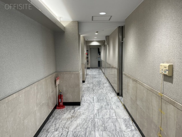 久米ビル　エントランス