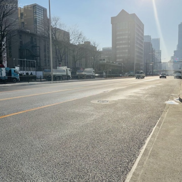中島ビル ビル前面道路