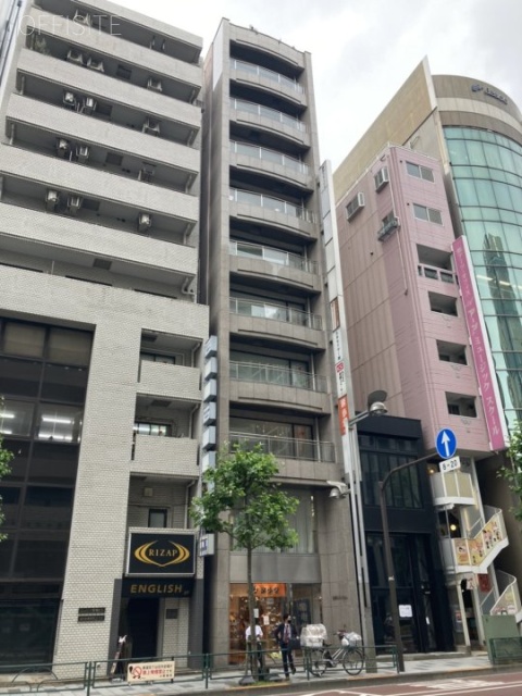 御苑スカイビル 外観