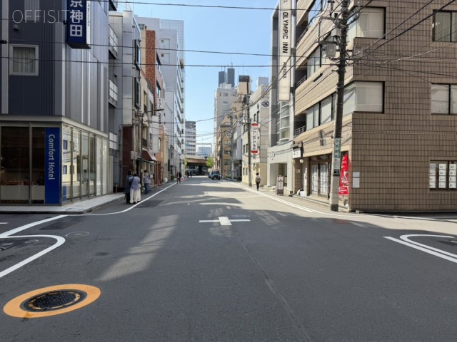 PHOENIX KANDA　前面道路
