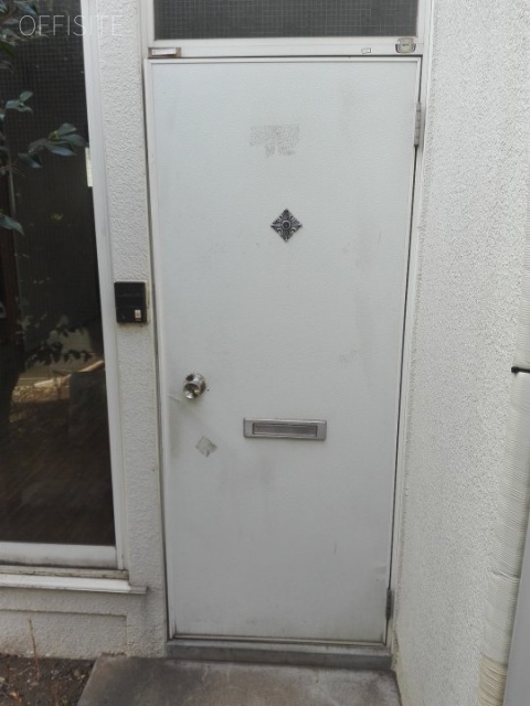 エクレール代官山 玄関
