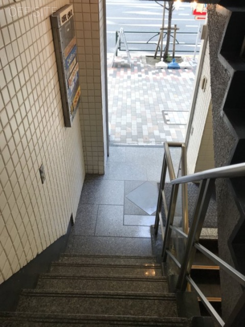佐藤エステートビル本館 エントランス