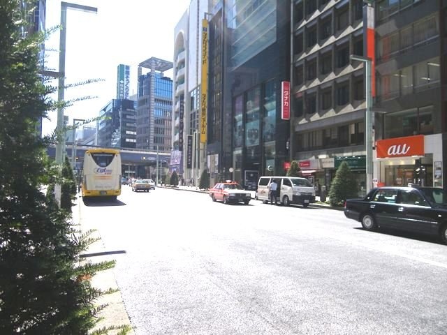 銀栄ビル ビル前面道路