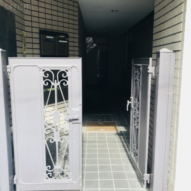 NISHIMURAビル エントランス