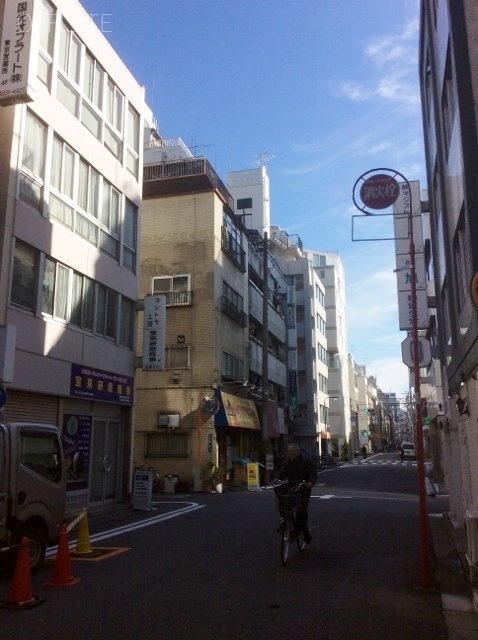 和田ビル ビル周辺道路