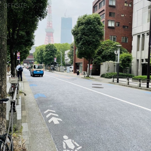 芝加賀ビル ビル前面道路