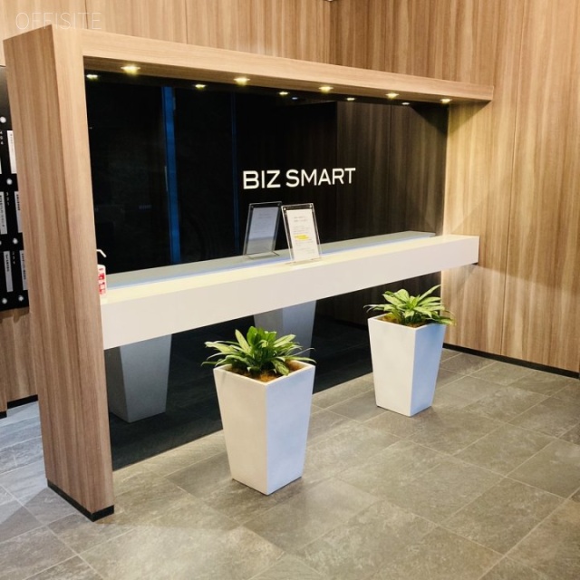 BIZ SMART 茅場町 エントランス