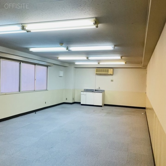 植木ビル 702号室 室内