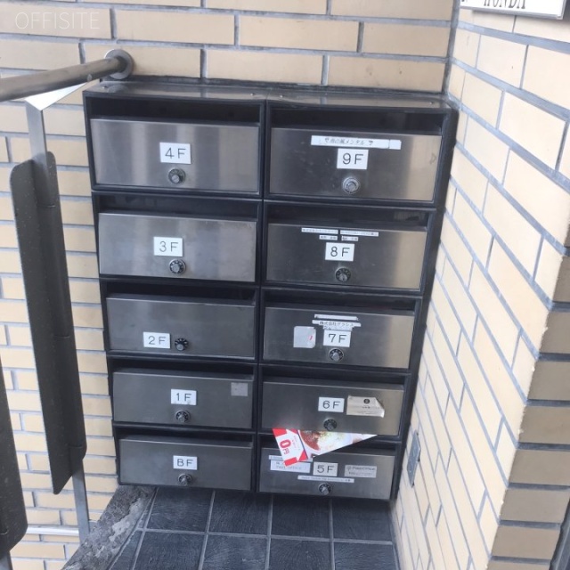 南青山2丁目ビル 郵便受け