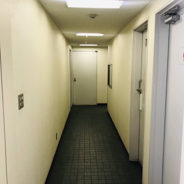 寿ビル エントランス