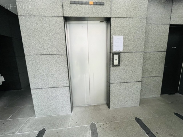 リードシー八丁堀 エントランス