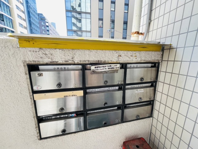 アタゴ小林ビル　エントランス