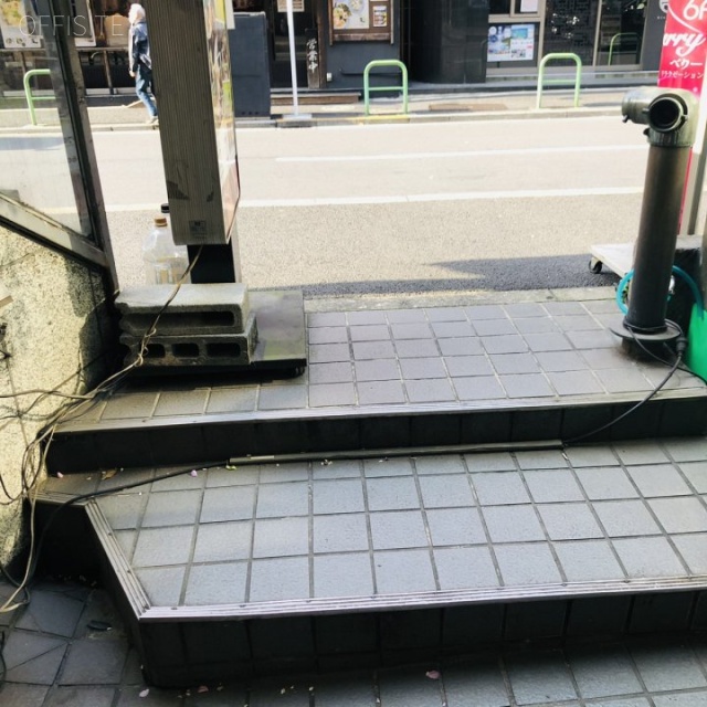 赤坂イーデンビル エントランス