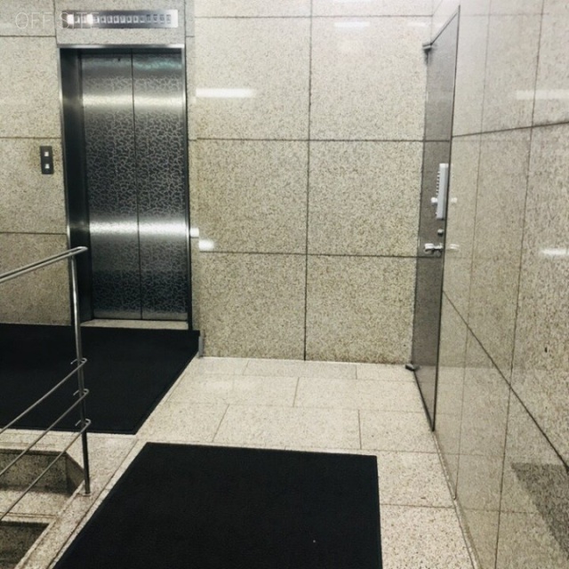 5セントラルビル エレベーターホール