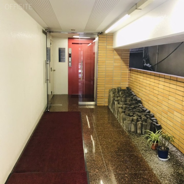 原ビル エントランス