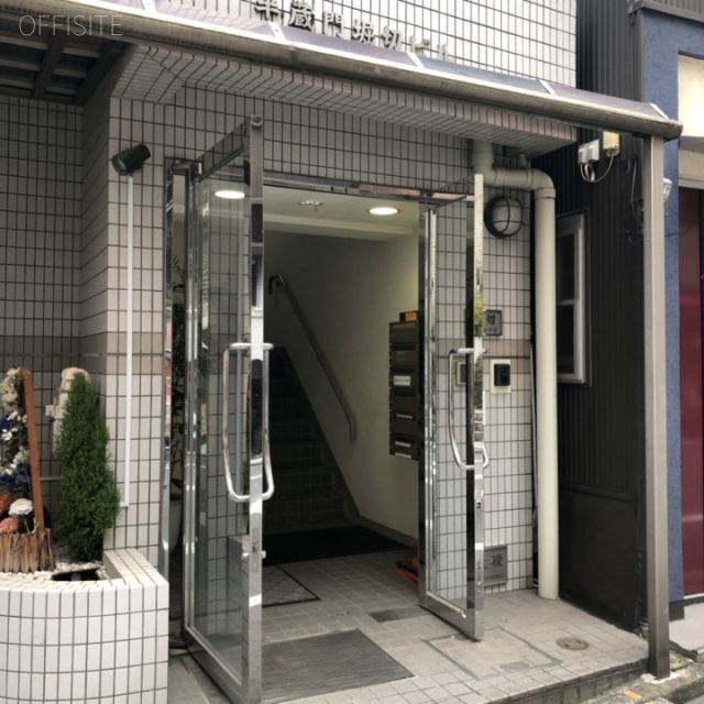 半蔵門堀切ビル エントランス