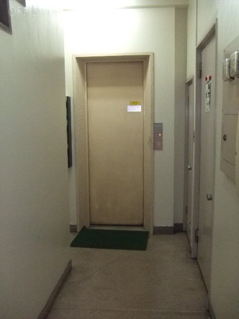 魚鉄ビル 画像