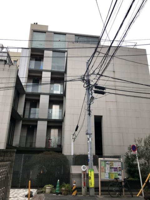 アオヤマアールナツノビル 外観