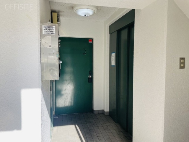 クレストビル　エントランス