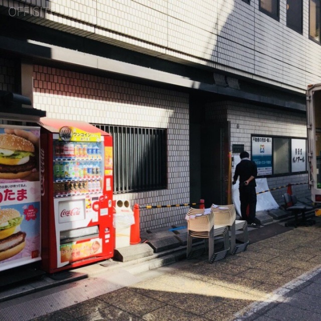 日本生命新宿西口ビル 外観