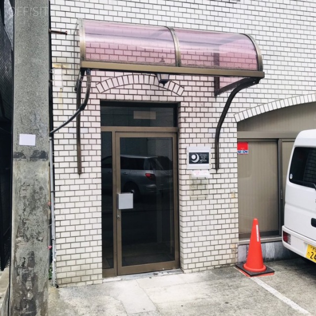 CB四谷4丁目ビル エントランス