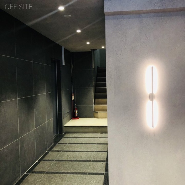 高島屋THビル北館　エントランス