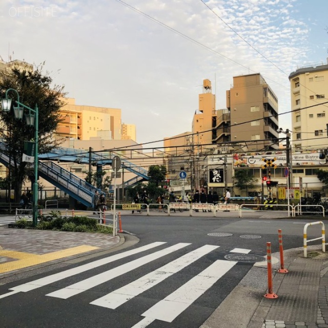 桜井ビル ビル前面道路