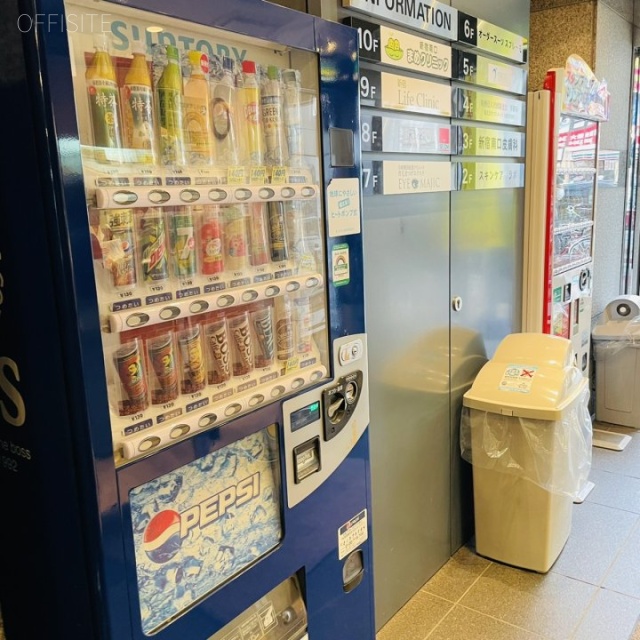 博愛堂ビル エントランス
