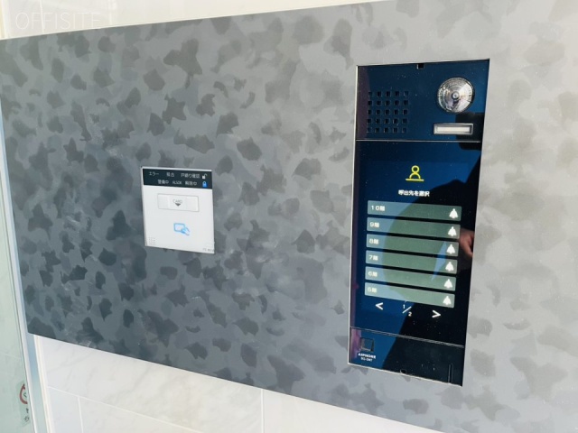 URE御徒町ビル エントランス