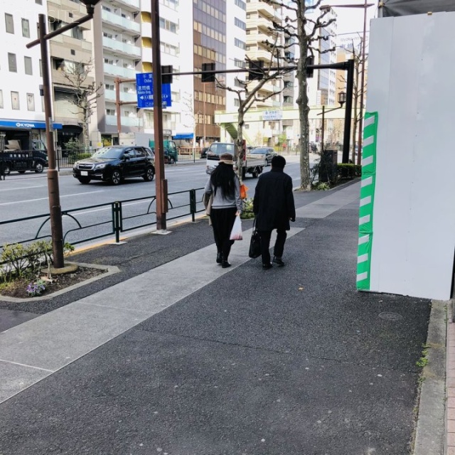 東神田MKビル ビル前面道路