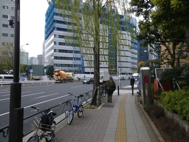 築地浜離宮ビル ビル前面道路