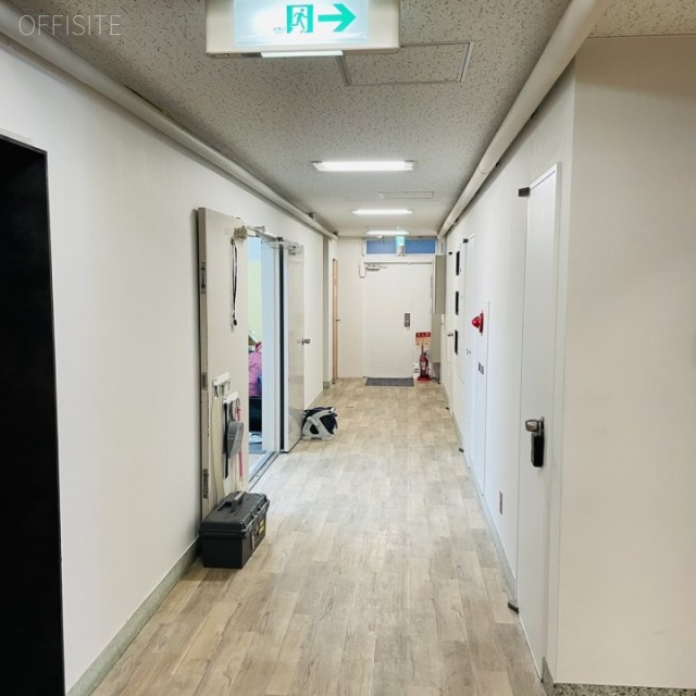 canariaビル　エントランス