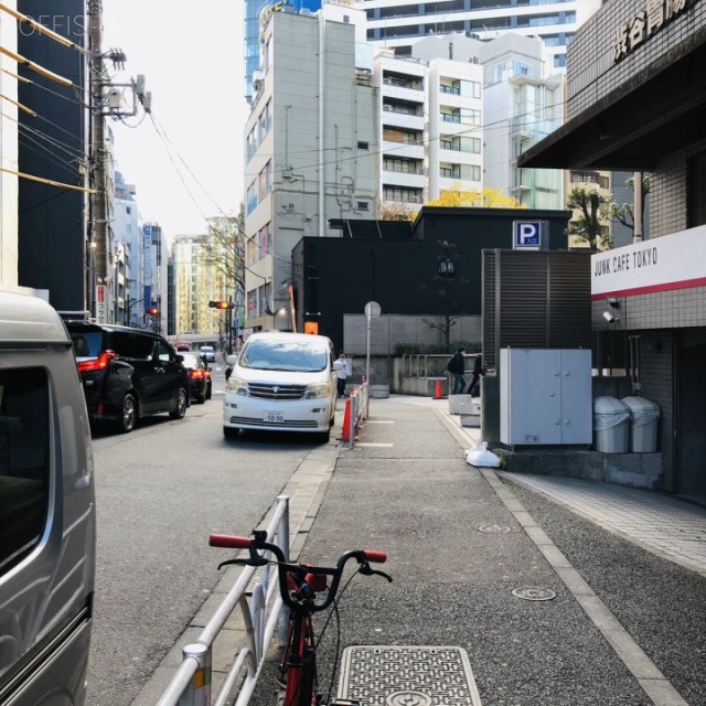 小木曽ビル ビル前面道路