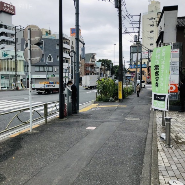 新大塚プラザ 前面道路