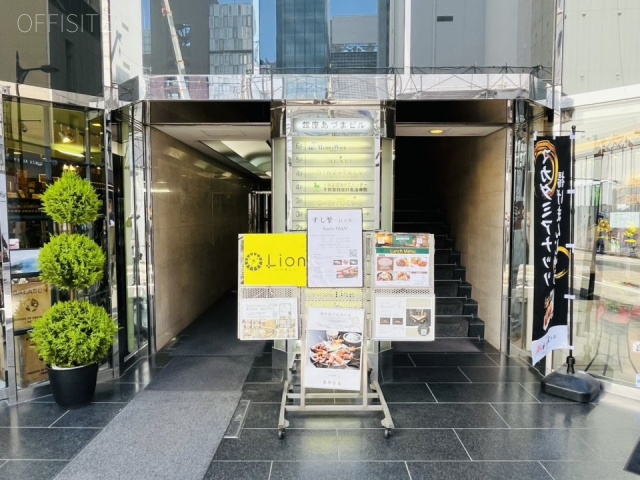 銀座あづまビル　エントランス