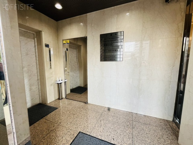 山崎ビル　エントランス