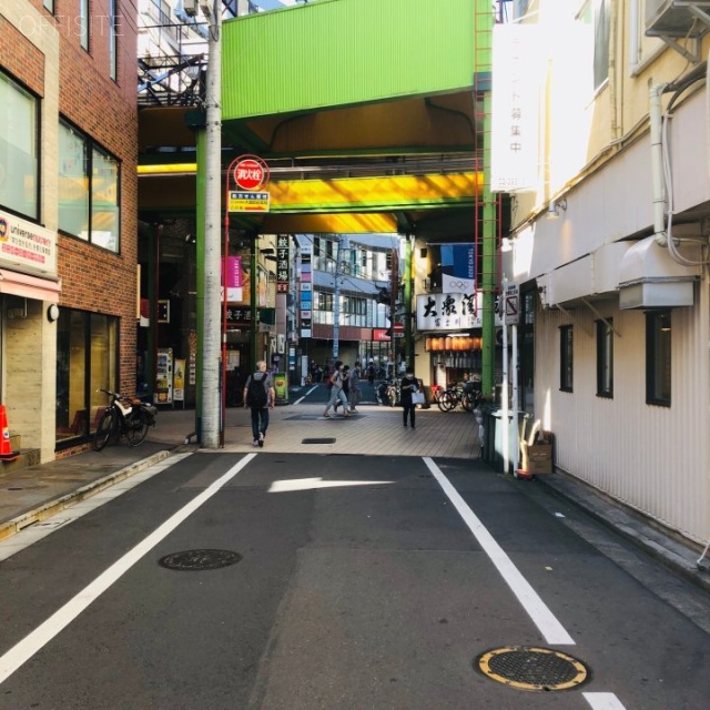 三喜屋ビル ビル前面道路