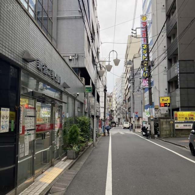 YMビル 前面道路