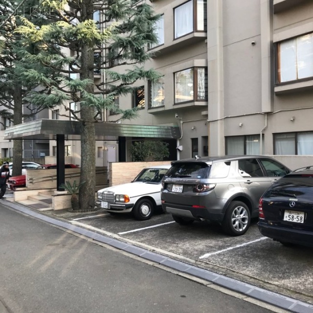マンション原宿 駐車場