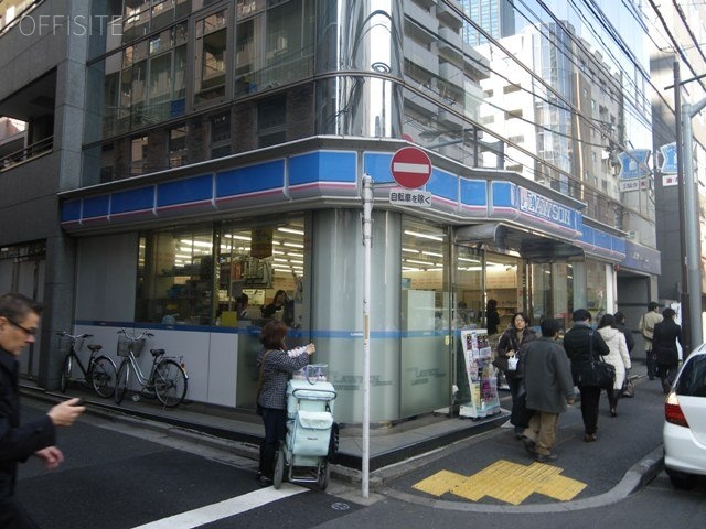 九段クレストビル 1階コンビニ