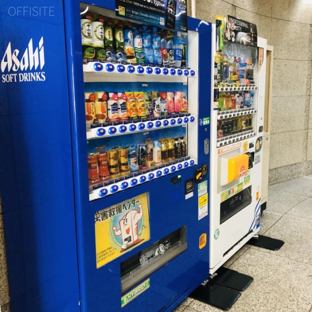 第2龍名館ビル 自動販売機