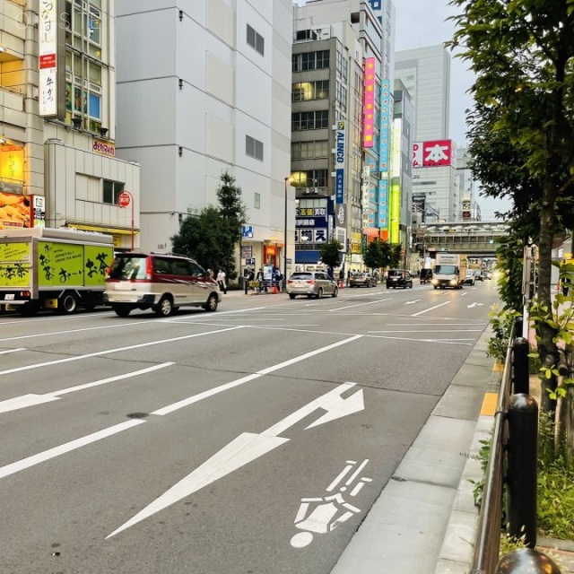 トゥモロービル 秋葉原駅前南通り