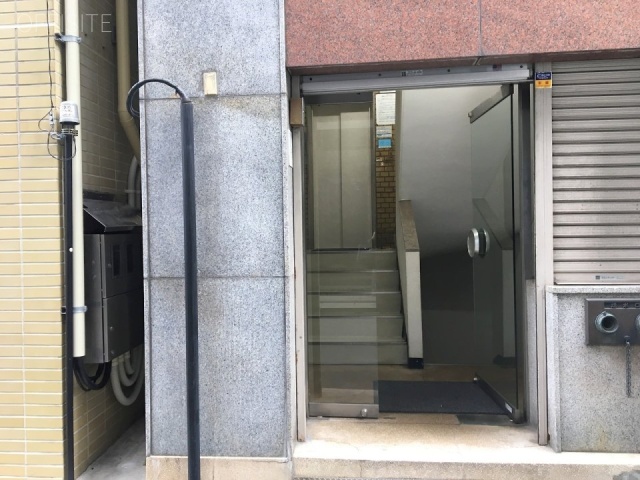 佐伯ビル エントランス