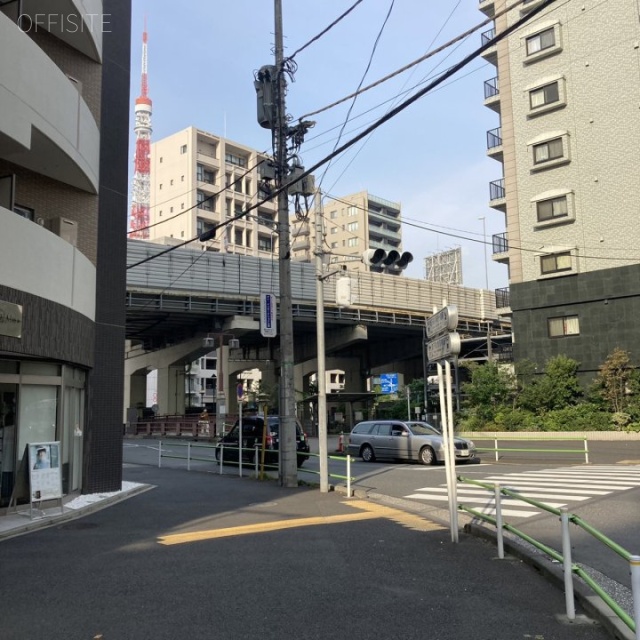Beverly Homes麻布十番 ビル前面道路