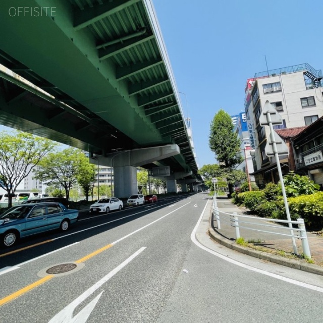 東陽倉庫株式会社本社ビル 前面道路