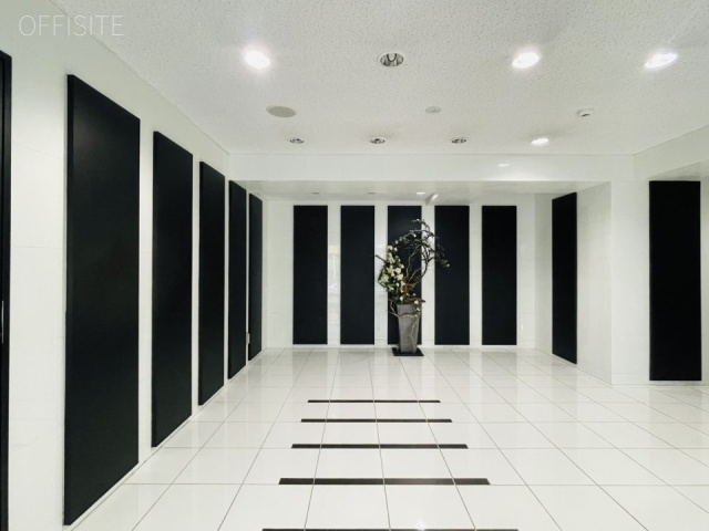 パレソレイユAKIBAEAST　エントランス